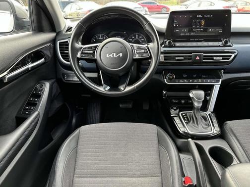 2022 Kia Seltos S