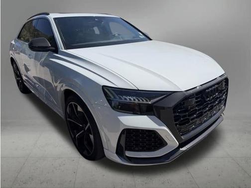 Glacier White Metallic 2024 Audi RS Q8 4.0T quattro