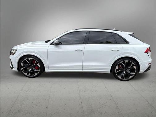 Glacier White Metallic 2024 Audi RS Q8 4.0T quattro
