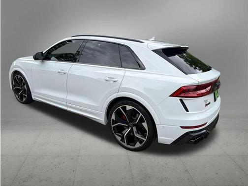 Glacier White Metallic 2024 Audi RS Q8 4.0T quattro