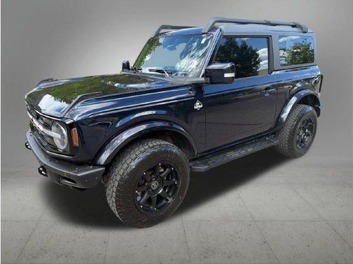 Blue Metallic 2021 Ford Bronco Outer Banks