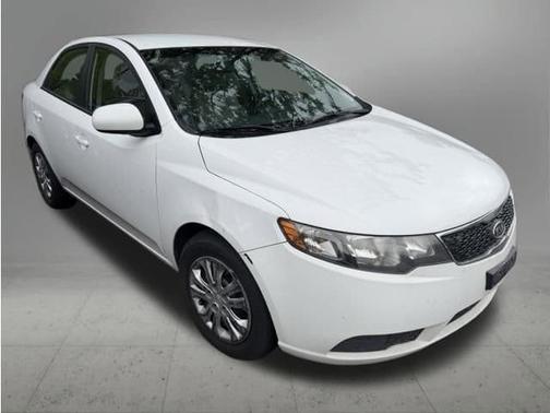 Clear White 2011 Kia Forte LX