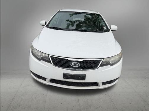 Clear White 2011 Kia Forte LX