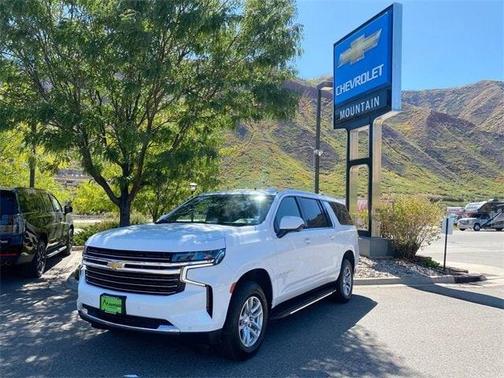 2023 Chevrolet Suburban LT