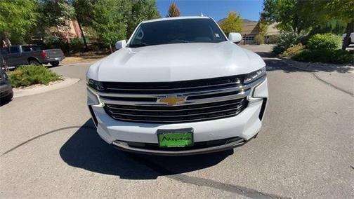 2023 Chevrolet Suburban LT