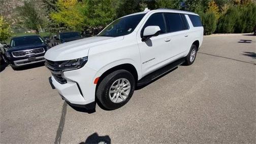2023 Chevrolet Suburban LT