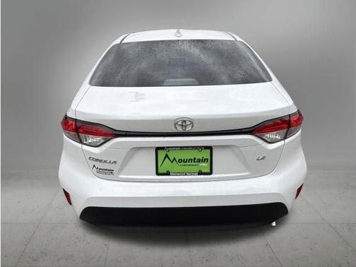 Wind Chill Pearl 2025 Toyota Corolla LE