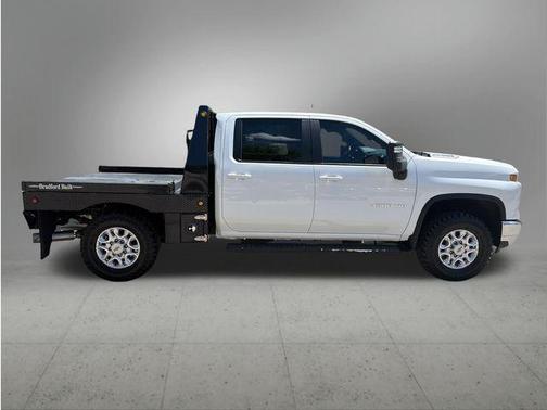 Summit White 2024 Chevrolet Silverado 3500 LT