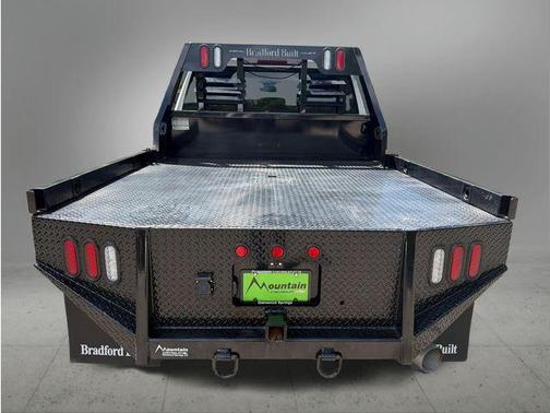 Summit White 2024 Chevrolet Silverado 3500 LT