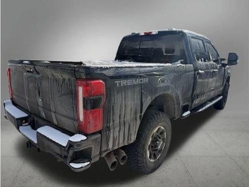 2023 Ford F-350 Lariat Super Duty