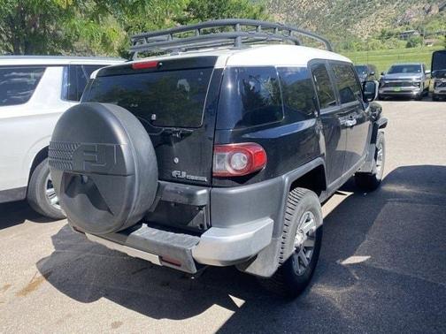 2014 Toyota FJ Cruiser Base