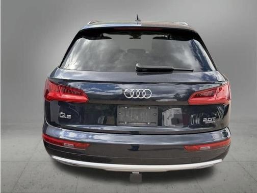 Moonlight Blue Metallic 2018 Audi Q5 2.0T Prestige