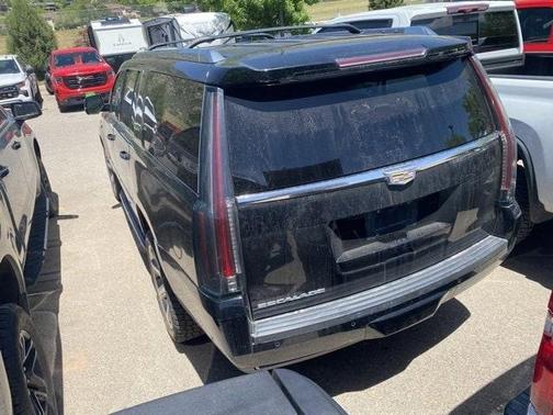 2017 Cadillac Escalade ESV Luxury