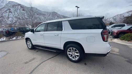 2023 Chevrolet Suburban Premier