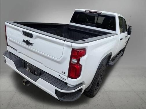 Summit White 2024 Chevrolet Silverado 2500 LT