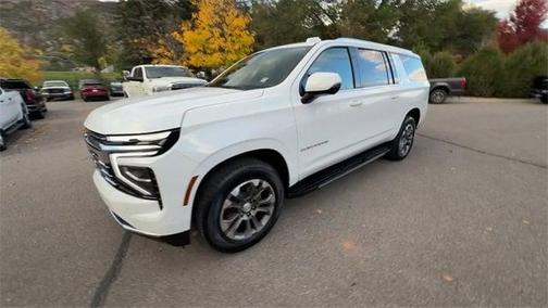 2025 Chevrolet Suburban LT