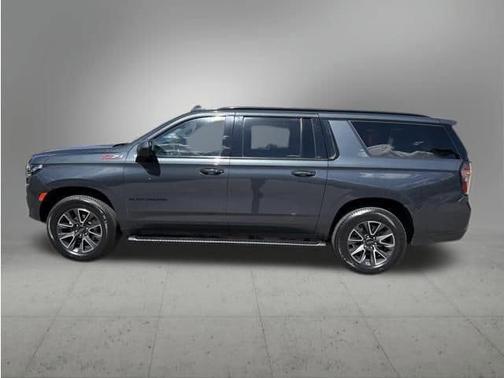 Evergreen Gray Metallic 2022 Chevrolet Suburban Z71