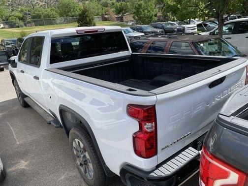 2024 Chevrolet Silverado 2500 Custom