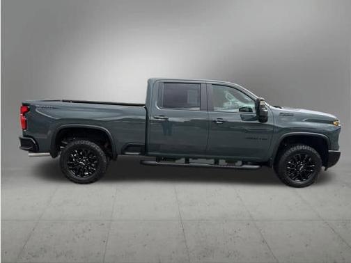 2025 Chevrolet Silverado 3500 LT