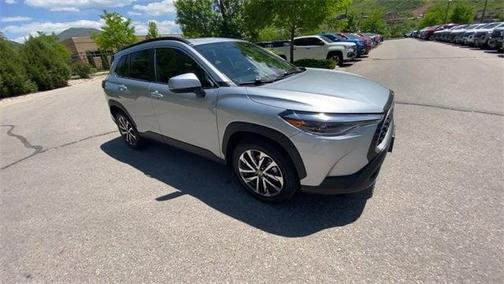 2022 Toyota Corolla Cross XLE