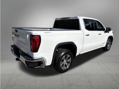 Summit White 2025 GMC Sierra 1500 SLT