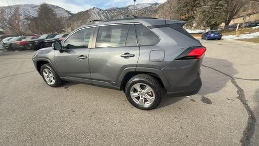 2022 Toyota RAV4 Hybrid XLE