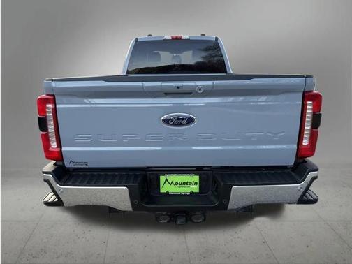 2025 Ford F-350 Lariat Super Duty