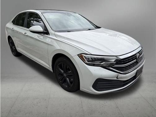 Oryx White Pearl Effect 2022 Volkswagen Jetta 1.5T SE
