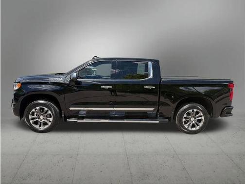 Black 2022 Chevrolet Silverado 1500 High Country