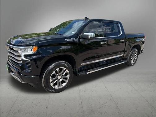 Black 2022 Chevrolet Silverado 1500 High Country