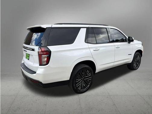 Iridescent Pearl Tricoat 2021 Chevrolet Tahoe Z71