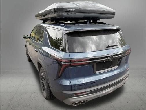 Lakeshore Blue Metallic 2025 Chevrolet Traverse Z71