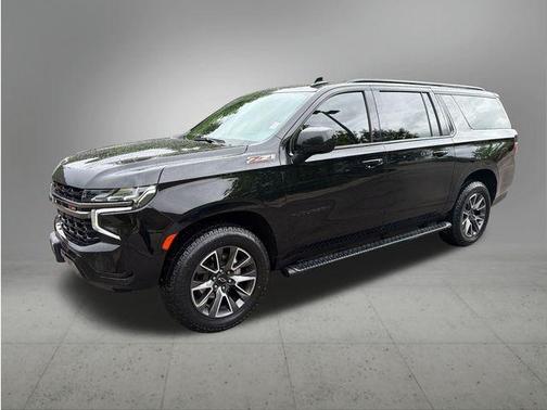 Black 2022 Chevrolet Suburban Z71
