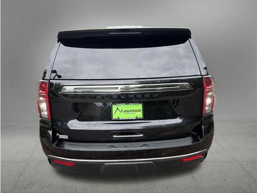 Black 2022 Chevrolet Suburban Z71