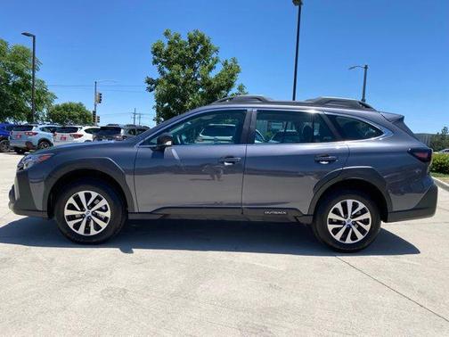 Magnetite Gray Metallic 2025 Subaru Outback Base