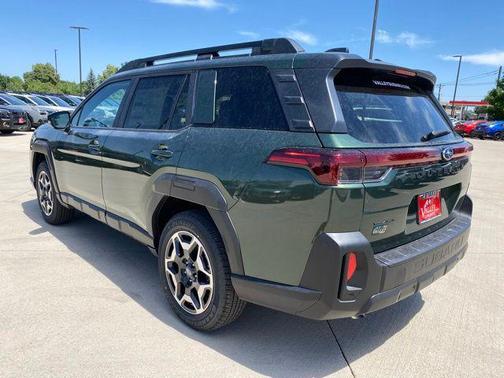 Deep Emerald Green Pearl 2026 Subaru Outback Touring