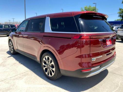 Flare Red 2022 Kia Carnival EX