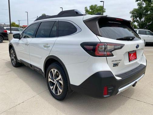 Crystal White Pearl 2020 Subaru Outback Touring XT