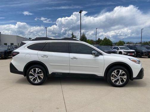 Crystal White Pearl 2020 Subaru Outback Touring XT