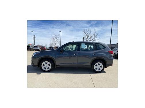 Magnetite Gray Metallic 2024 Subaru Forester Base