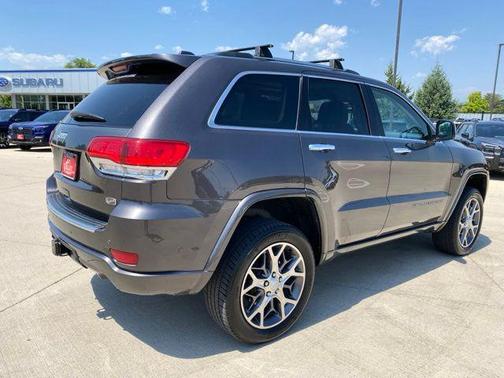 Granite Crystal Metallic Clearcoat 2020 Jeep Grand Cherokee Overland
