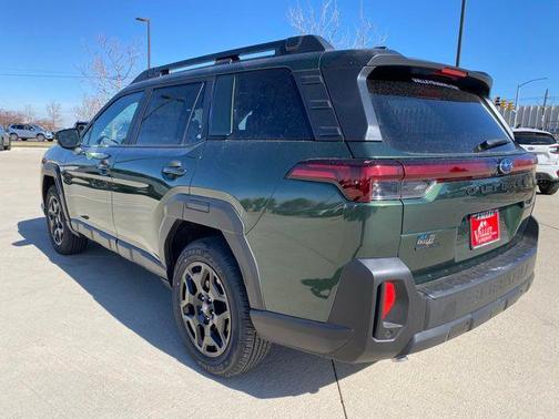 Deep Emerald Green Pearl 2026 Subaru Outback Limited
