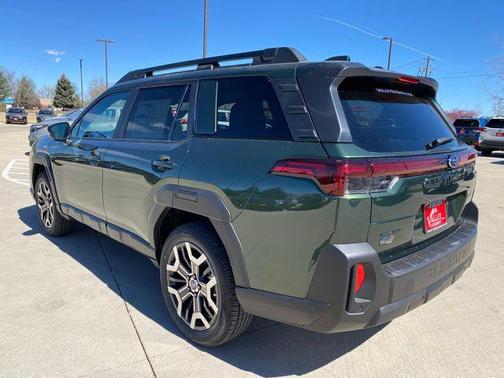 Deep Emerald Green Pearl 2026 Subaru Outback Touring XT