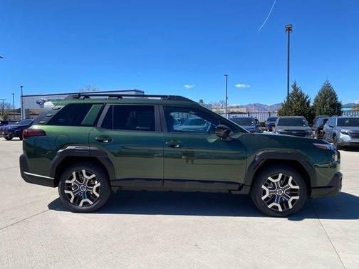 Deep Emerald Green Pearl 2026 Subaru Outback Touring XT