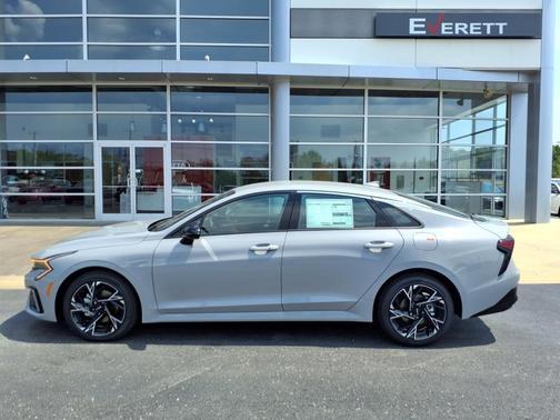 2026 Kia K5 GT-Line