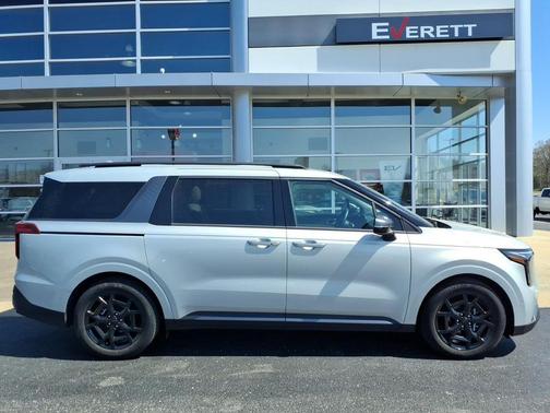 2025 Kia Carnival SX Prestige