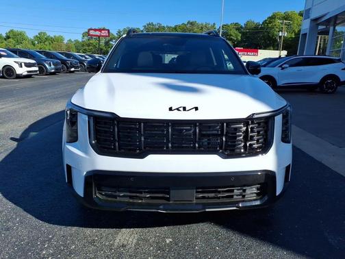 White Pearl 2026 Kia Sorento SX Prestige