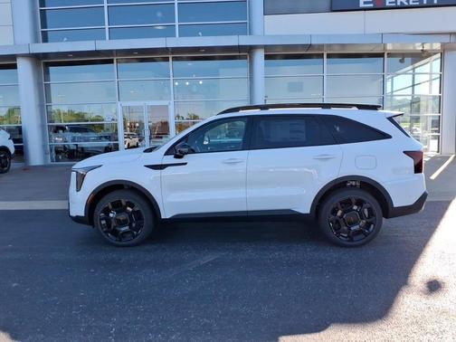 White Pearl 2026 Kia Sorento SX Prestige