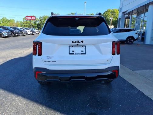 White Pearl 2026 Kia Sorento SX Prestige