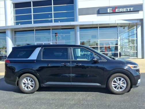 2022 Kia Carnival LXS